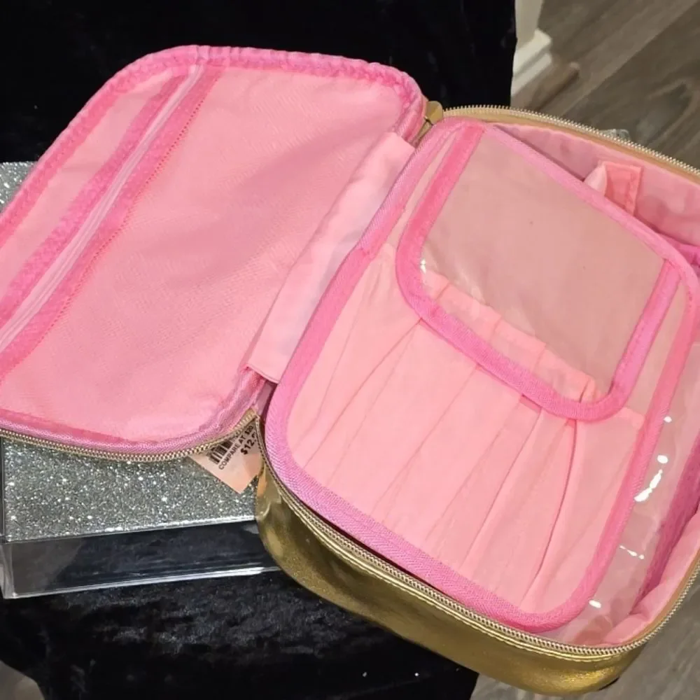 Juicy Couture JC Heart Logo Zip Around Cosmetic Bag w/Removable Dividers‎